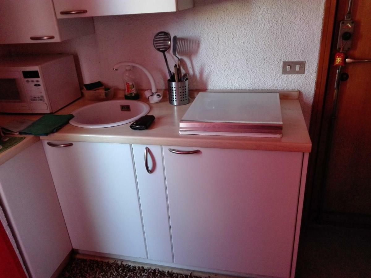 Apartamento Mansarda Milán Exterior foto
